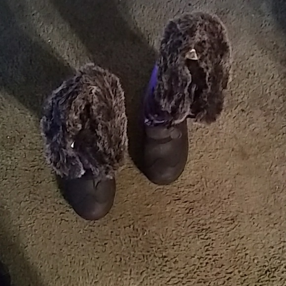 Boots - Picture 3 of 3